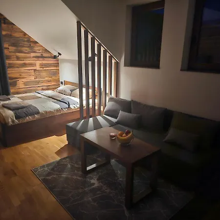 112 Apartment