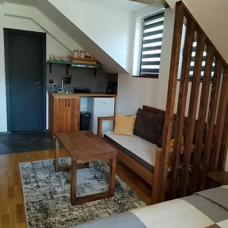 112 Apartment